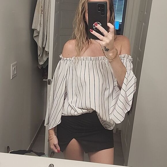 Striped Off Shoulder Blouse - Picture 1 of 3